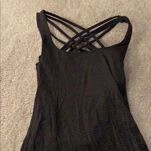 Black lulu lemon shirt